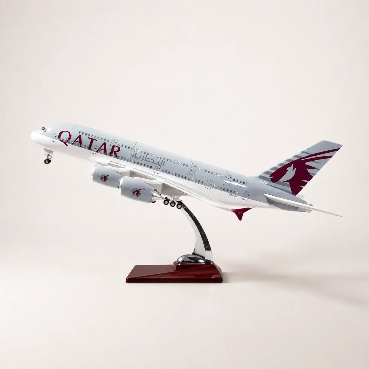 Qatar Airways Airbus A380 1:160 Scale Model