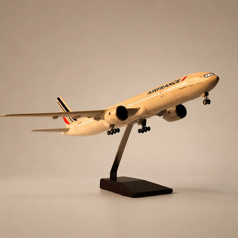 Air France Boeing 777-300ER 1:157 Scale Model