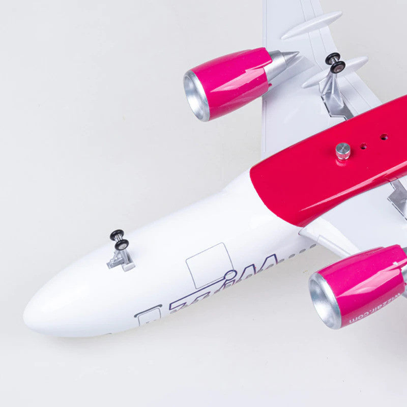 XL Wizz Air Airbus A320 NEO