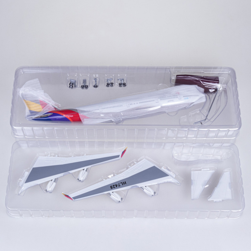 XL Asiana Airlines Boeing 747