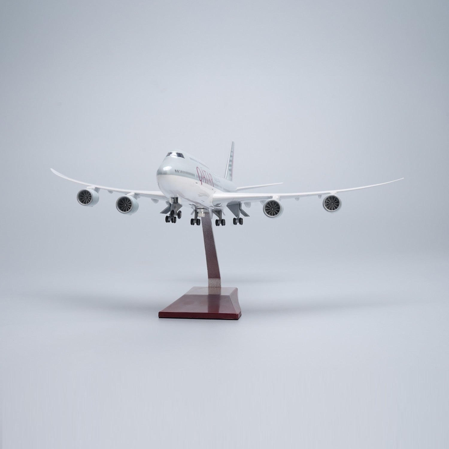 XL Qatar Airways Boeing 747